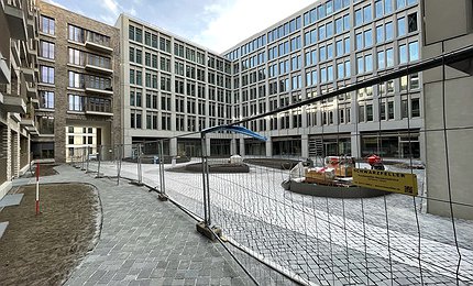 "2021-october-weidt-part-corner-innenhof", by Jan Wedel, Copyright (c) 2021 by Jan Wedel license 2021-october-weidt-part-corner-innenhof