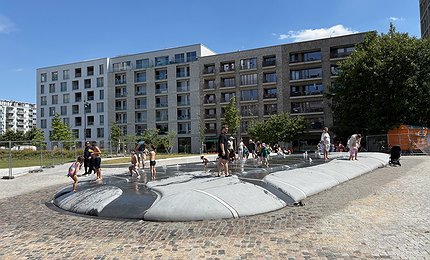 "Brunnenöffnung", by Jan Wedel, Copyright (c) 2025 by Jan Wedel license Brunnenöffnung
